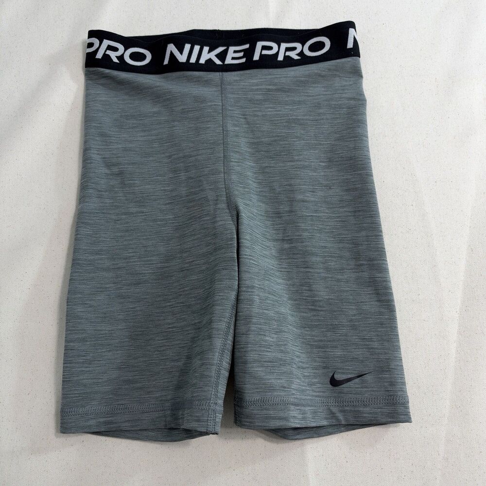 Women's Nike Pro 6"  Inseam High Rise Compression Shorts DA0481 Size XS